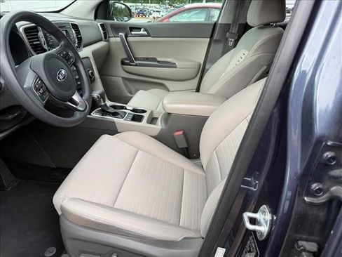 Used 2017 Kia Sportage LX w/ LX Popular Package AWD/4WD image 3