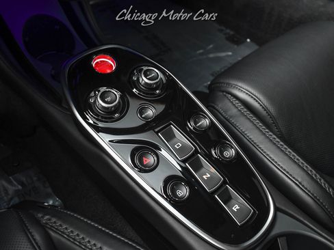 Used 2023 McLaren GT RWD image 18