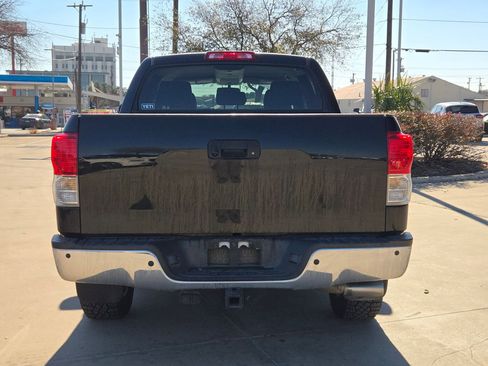 Used 2011 Toyota Tundra Limited w/ Memory Pkg image 4