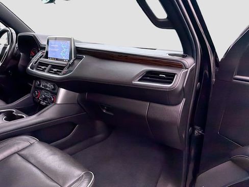 Used 2021 Chevrolet Tahoe Premier w/ Premium Package image 31