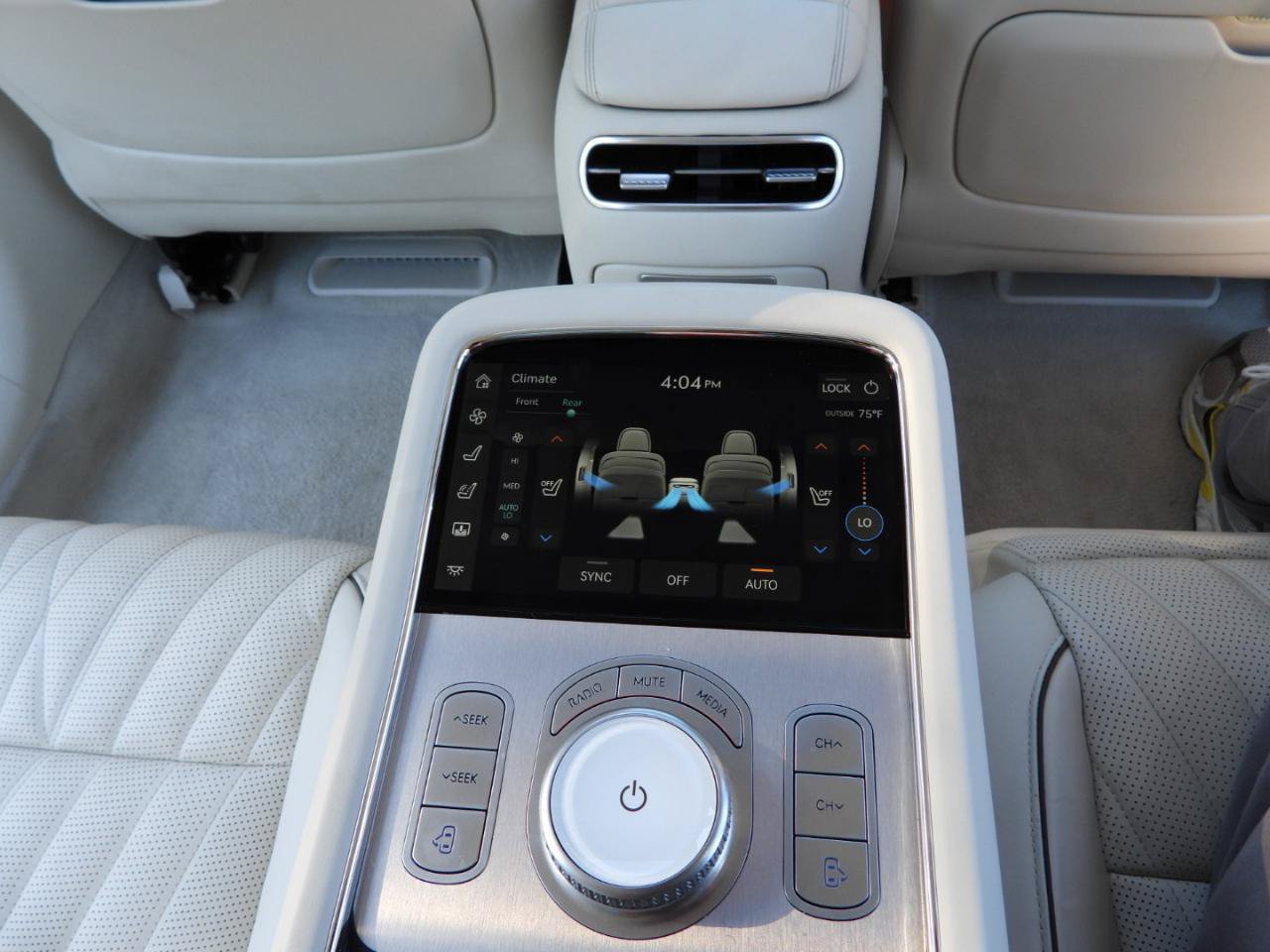 Used 2023 Genesis G90 3.5T AWD/4WD image 81