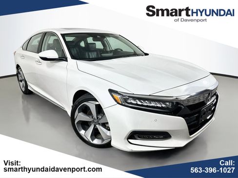 Used 2019 Honda Accord Touring image 1