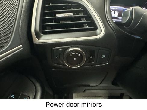 Used 2023 Ford Edge SEL AWD/4WD image 45
