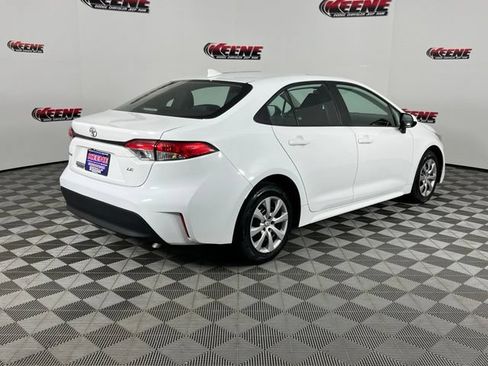 Used 2025 Toyota Corolla LE FWD image 3