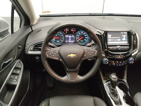 Used 2017 Chevrolet Cruze Premier FWD image 22