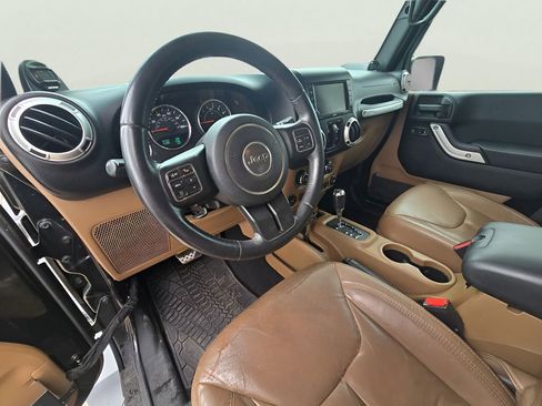 Used 2013 Jeep Wrangler Unlimited Sahara w/ Connectivity Group image 38