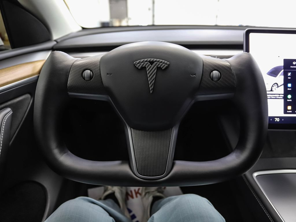 Used 2023 Tesla Model Y Long Range AWD/4WD image 12