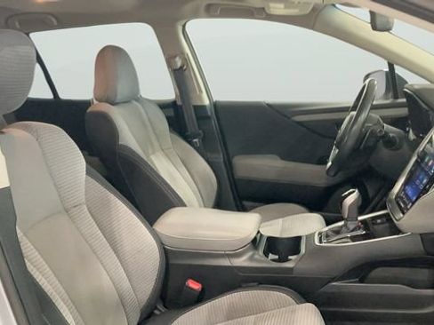 Used 2022 Subaru Outback Premium AWD/4WD image 11