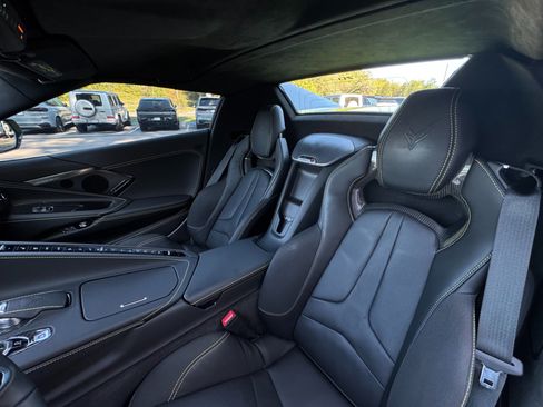 Used 2023 Chevrolet Corvette Stingray Premium Conv RWD image 19