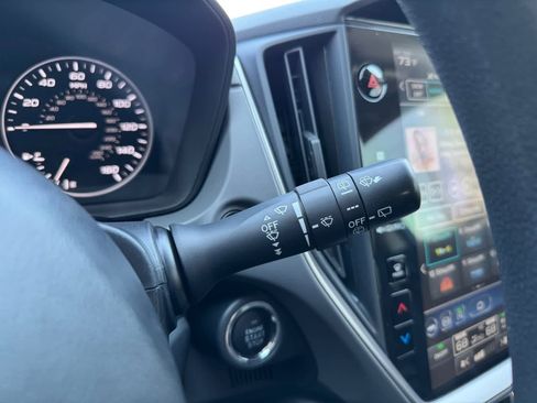 Used 2025 Subaru Crosstrek 2.0i Premium image 17