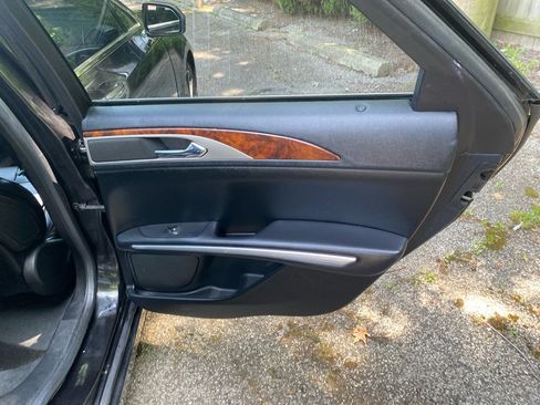 Used 2015 Lincoln MKZ w/ Equipment Group 102A Reserve FWD image 25