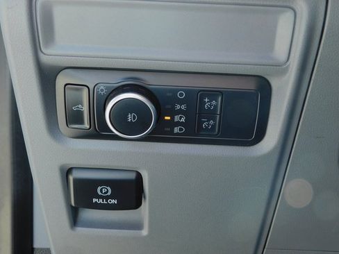 Used 2023 Ford F150 XLT image 30