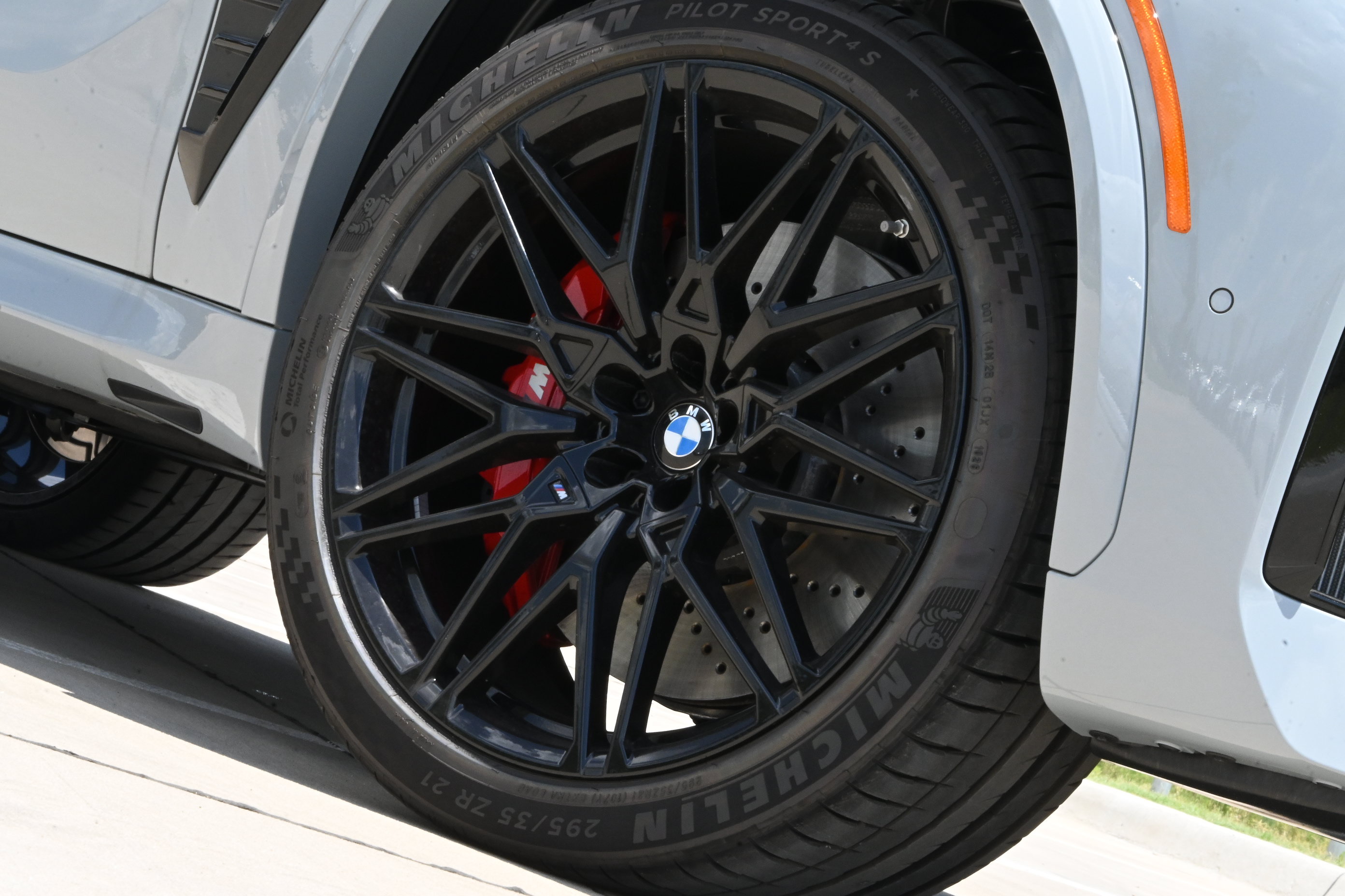 New 2026 BMW X5 M Competition w/ Executive Package AWD/4WD image 10