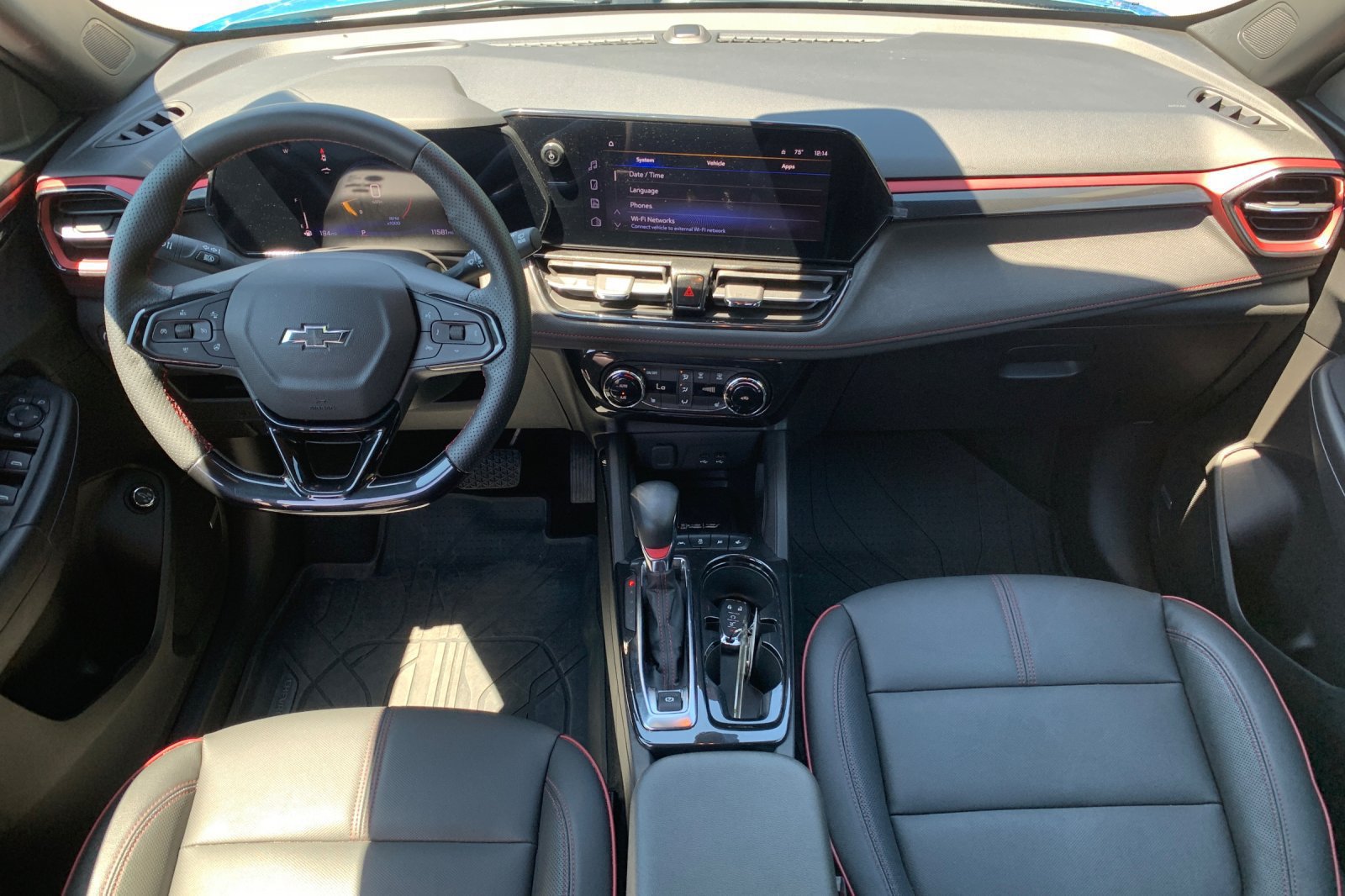 Used 2025 Chevrolet TrailBlazer RS w/ Convenience Package FWD image 15