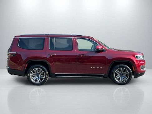 Used 2022 Jeep Wagoneer Series III AWD/4WD image 8
