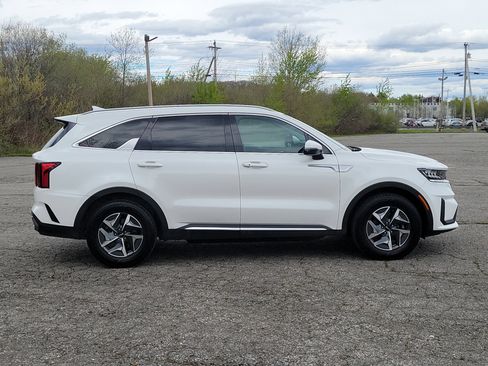 Used 2022 Kia Sorento S AWD/4WD image 4