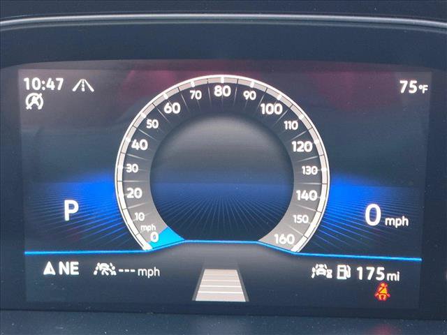Used 2025 Volkswagen Jetta SE FWD image 8