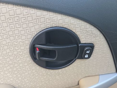 Used 2009 Chevrolet Equinox LT w/ LT Preferred Equipment Group FWD image 13