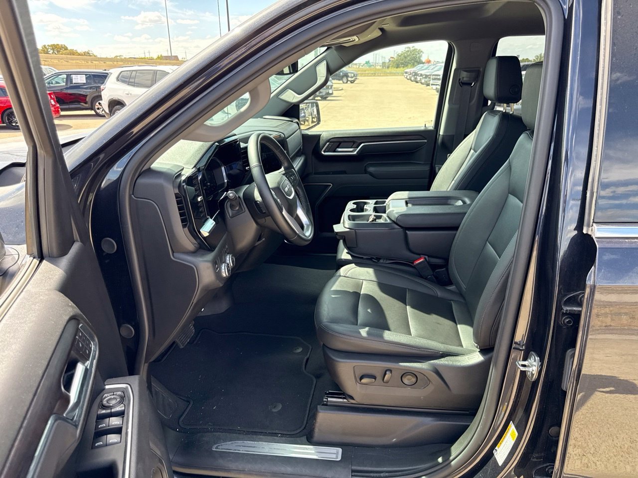 Used 2026 GMC Sierra 1500 SLT RWD image 19