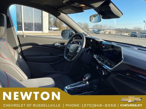 New 2026 Chevrolet Trax RS w/ Sunroof Package FWD image 29