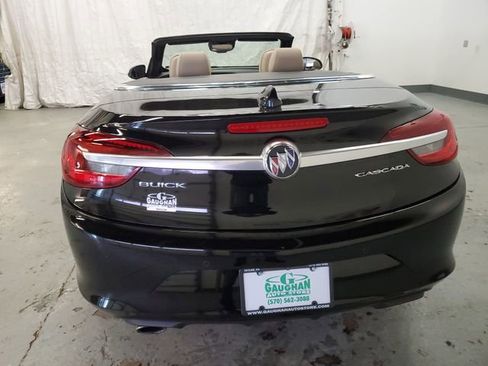 Used 2017 Buick Cascada Premium image 5