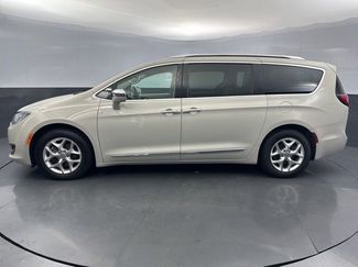 Used 2020 Chrysler Pacifica Limited w/ Advanced Safetytec Group video 3