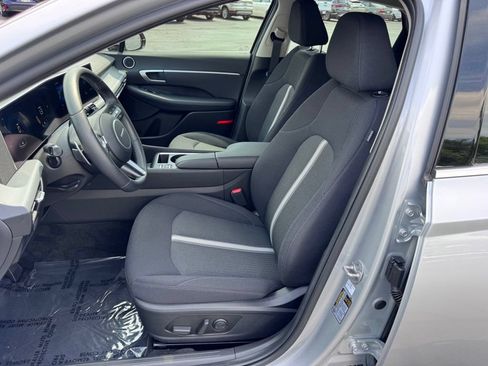 Used 2025 Hyundai Sonata SEL FWD image 19