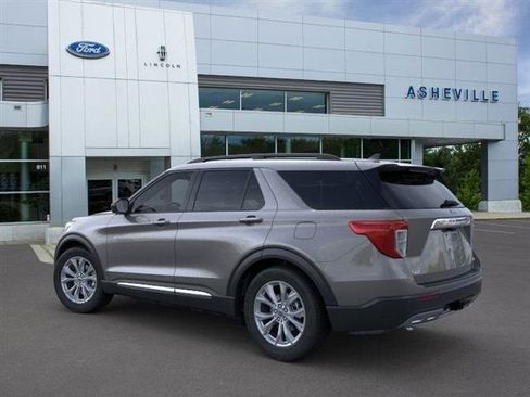 New 2024 Ford Explorer XLT w/ Equipment Group 202A image 4
