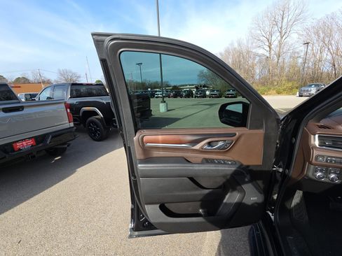 Certified 2021 GMC Yukon Denali image 12