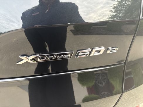 New 2026 BMW X5 xDrive50e image 7