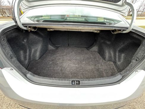 Used 2017 Toyota Corolla LE w/ Carpet Mat Package (TMS) image 39
