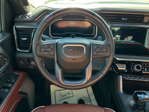 Used 2023 GMC Sierra 1500 Denali Ultimate image 12