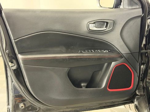 Used 2021 Jeep Compass Trailhawk image 28