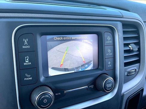 Used 2024 RAM 1500 Tradesman w/ Chrome Appearance Group image 15