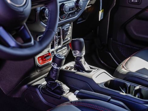 New 2026 Jeep Gladiator Rubicon AWD/4WD image 24