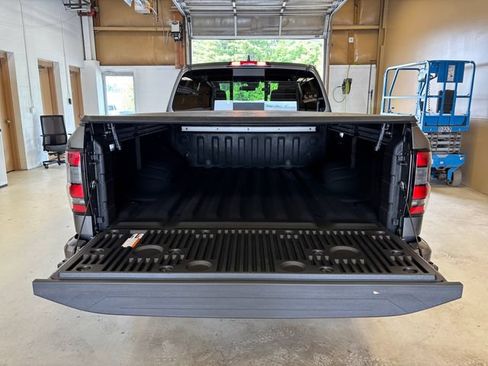 New 2026 Nissan Frontier SV w/ SV Convenience Package AWD/4WD image 17
