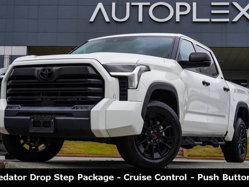 Used 2022 Toyota Tundra SR5 image 1