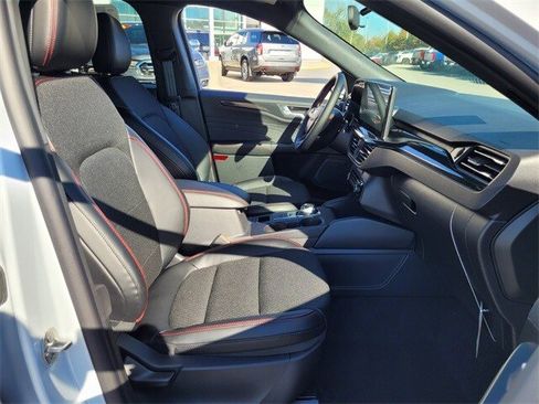 New 2026 Ford Escape ST-Line w/ Tech Pack #1 image 39