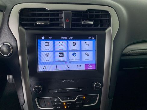 Used 2019 Ford Fusion SE image 23