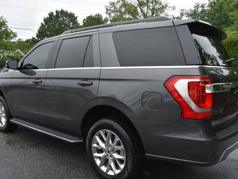 Used 2020 Ford Expedition XLT w/ Equipment Group 202A AWD/4WD image 33