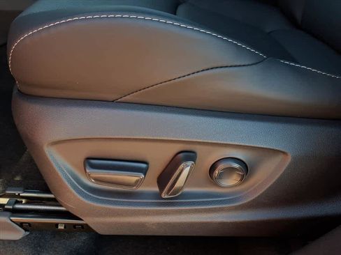 New 2026 Subaru Solterra Premium image 25