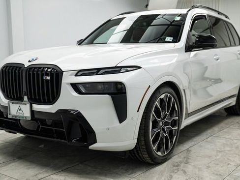 Used 2026 BMW X7 M60i image 6