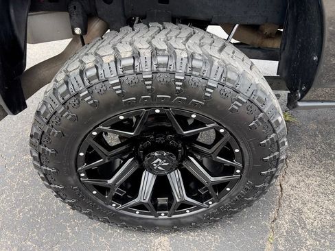 Used 2024 RAM 2500 Big Horn AWD/4WD image 38