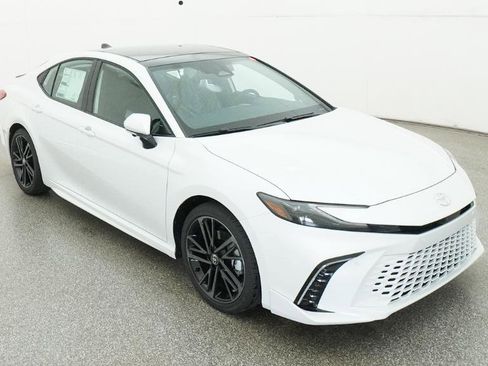 New 2026 Toyota Camry XSE FWD image 17