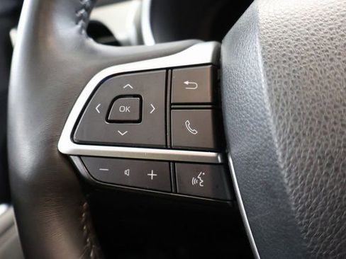 Used 2023 Toyota Highlander Platinum image 19