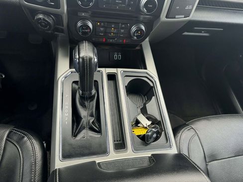 Used 2016 Ford F150 Lariat w/ Equipment Group 502A Luxury image 29