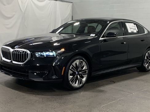 Used 2026 BMW 530i 530i image 3