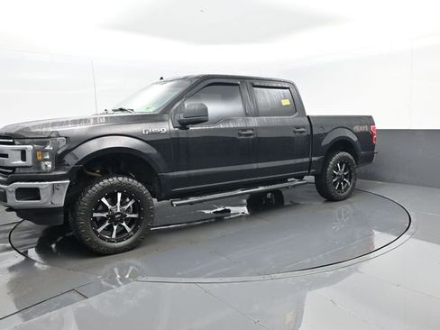Used 2019 Ford F150 XLT w/ Trailer Tow Package image 2