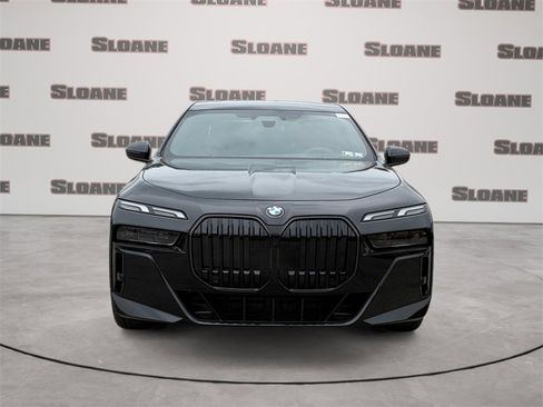 New 2025 BMW 760i xDrive image 8