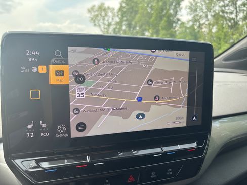 Used 2024 Volkswagen ID.4 S image 44